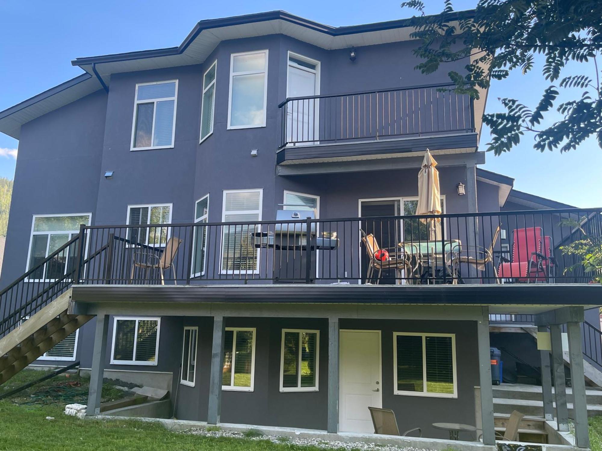 2 Bedroom Suite With Full Kitchen Revelstoke Eksteriør billede